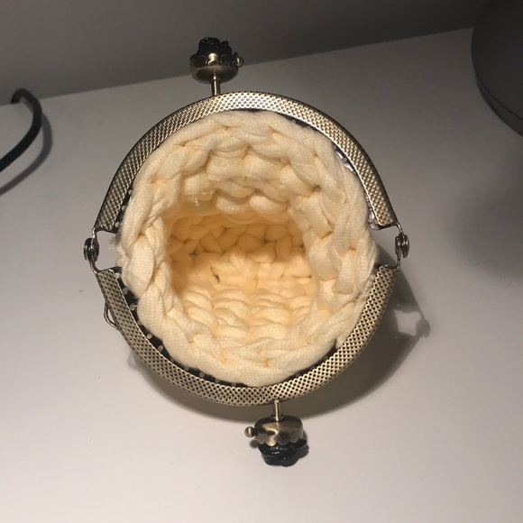 Beautiful handmade coin purse - Picture 3 of 3